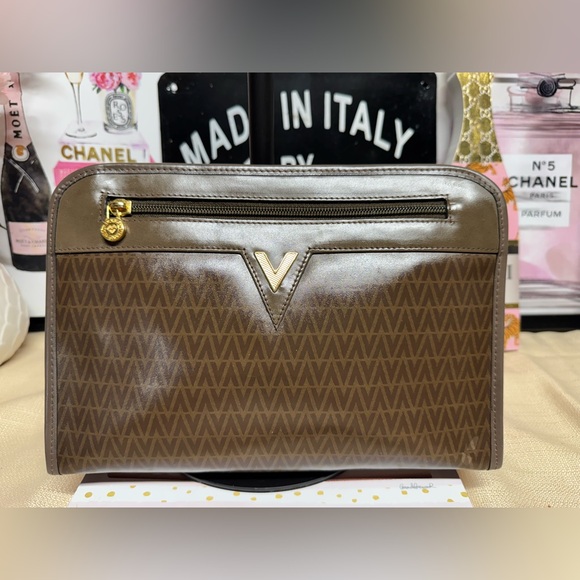 ⭐️Mario Valentino Brown Clutch